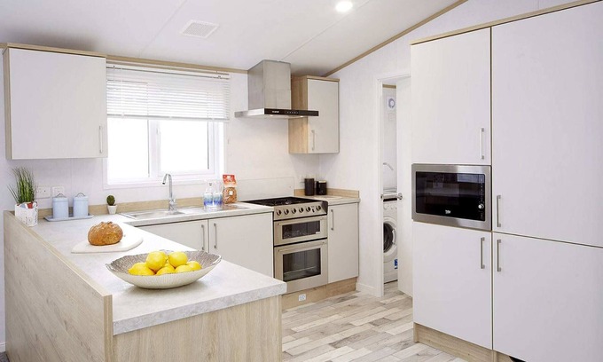 Cresswell Ski Chalet | Atlas Wisteria Lodge