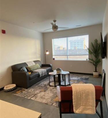 Downtown Lincoln Apartment | Atmosphere Lincoln