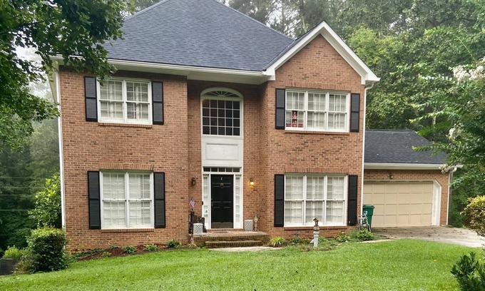 Mableton Apartment | Attached apartment in Smyrna, GA. Close to everything and even downtown Atlanta!
