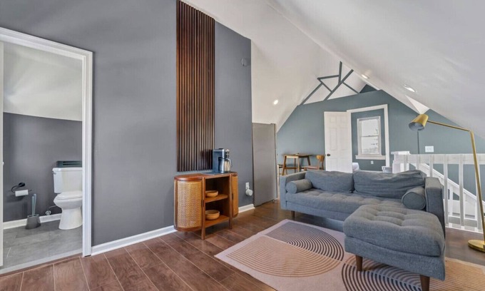 Langdon Apartment | Attic Haven in the Pulse of the DC’s Vibrant Buzz!