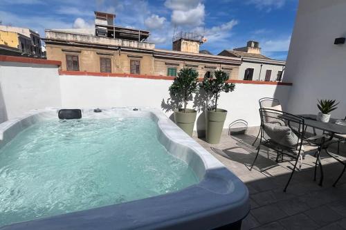 Borgo Vecchio Apartment | Attico jacuzzi Politeama Palermo