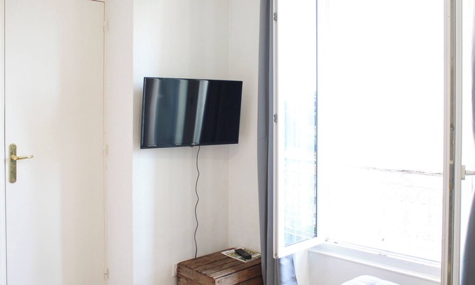 Aubervilliers Apartment | Attractive, fully-equipped apartment near Paris