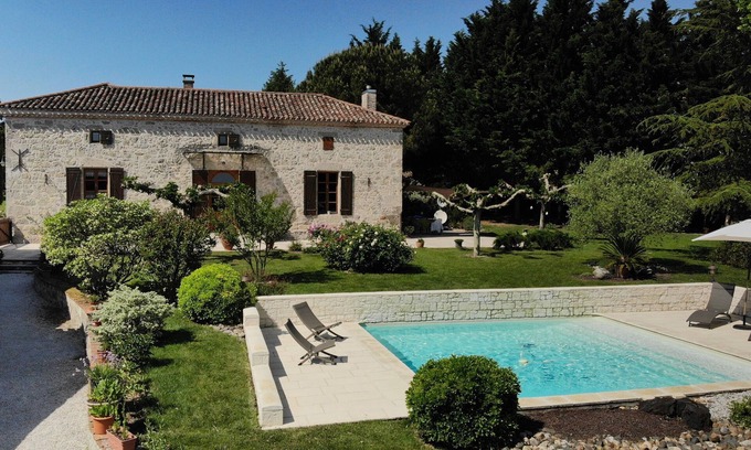Bazens Bed & Breakfast | Attractive room in a peaceful, country home