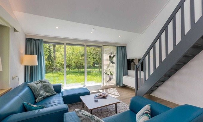 Breezand House | Attractive vacation home with spacious garden