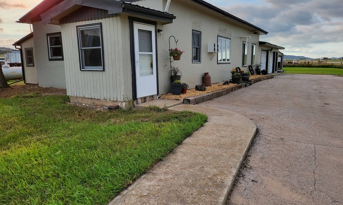 Piedmont House | ATV Dream, 2bedroom home, 2 car garage, national forest trails & trailer parking