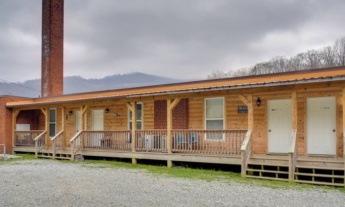 Briceville Apartment | ATV Trail Access: Mountain-View Briceville Studio!