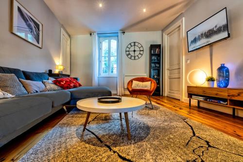 Cauterets Apartment | Au dessus des toits