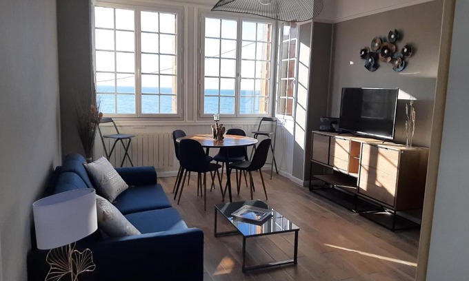 Ault Apartment | Au gré des marées, appartement face à la mer, classé 3 étoiles
