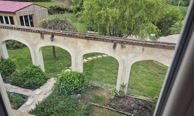 Hautefage-la-Tour Bed & Breakfast | Au petit bonheur