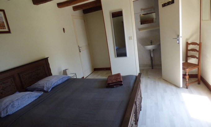 Calorguen House | Au pied levé Bed and breakfast on the farm