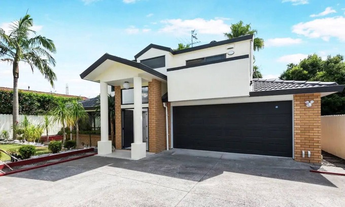Greenlane - Ellerslie House | Auckland City & AIRPORT Near Sylvia park mall