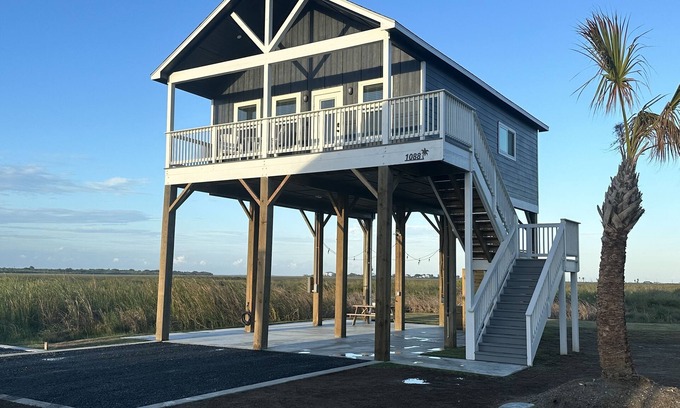 Port Bolivar House | August Flash Sale! Walk2Beach Getaway Community Pool Peaceful Balcony Sunset!π
