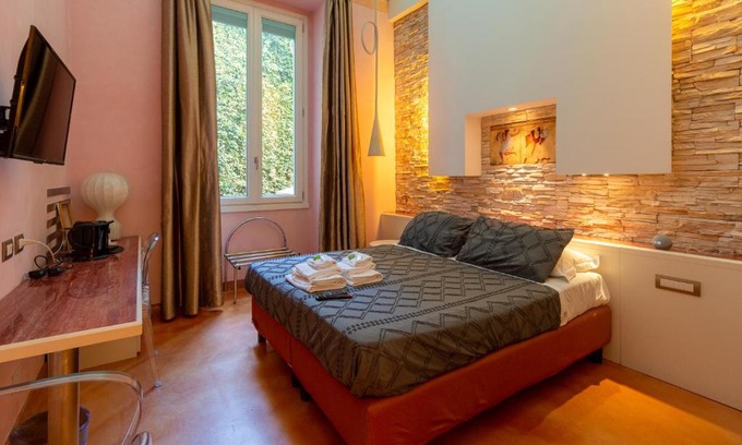 Santa Maria Novella House | Aurora Garden Lodging - Rooms & Apartment