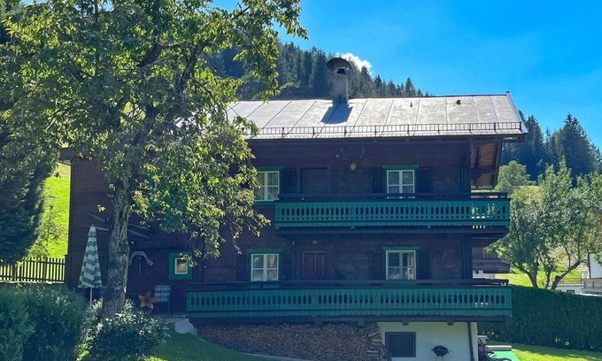 Bramberg am Wildkogel Ski Chalet | Austrian chalet in Bramberg with sauna