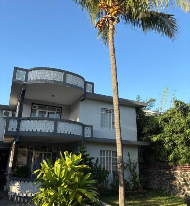 Pointe aux Biches Apartment | Authentic Mauritian Guest House Trou aux biches