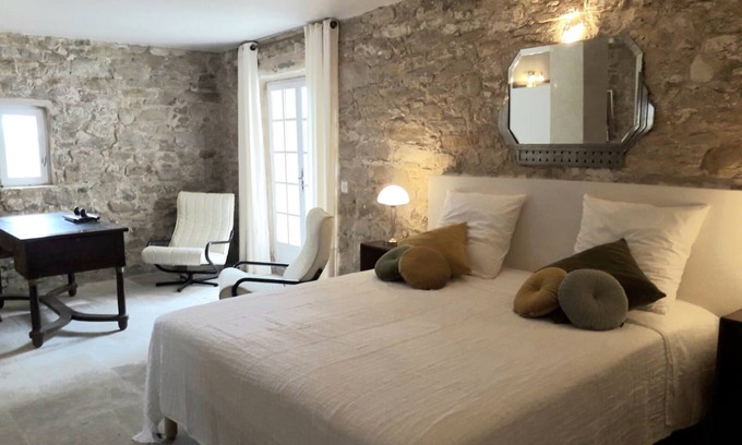 Puyloubier House | Authentique Ferme au Pied de la Ste-victoire