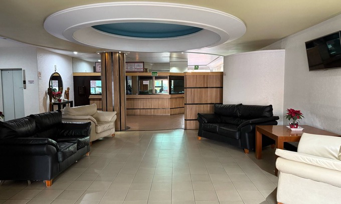 Tlalnepantla de Baz Hotel | Autoparador del Valle