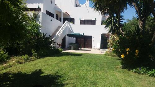 Funchal House | Av Fonte Coberta, Lagos, Villa Fonte Coberta