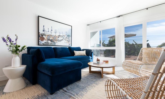 Middletown House | Avalon 2 Unit Buyout I III AvantStay Mins to GaslampBeautiful Deck w BBQ