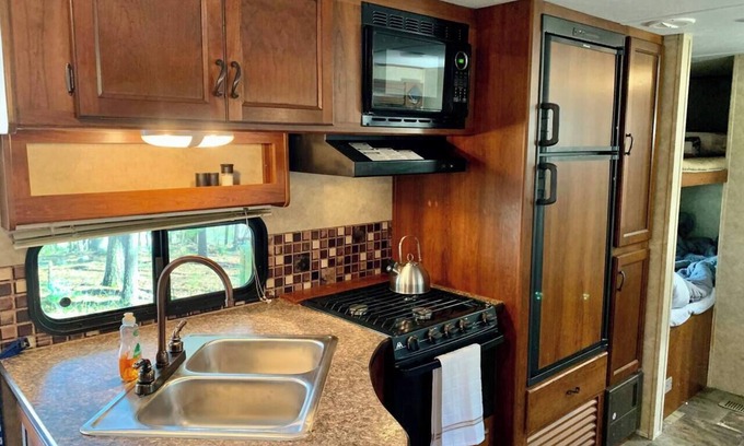 Chapel Hill House | Avenger Oaks Guesthouse