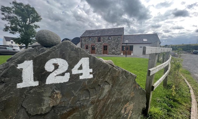 Lisburn House | Avoca Lodge