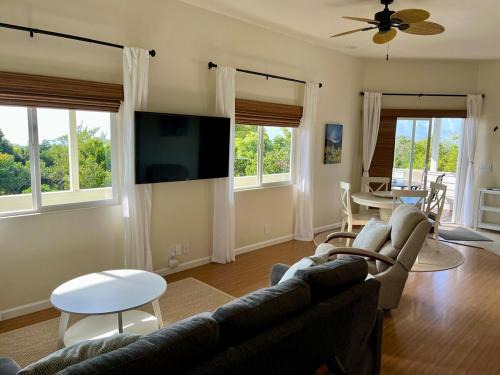 Discovery Harbour Apartment | Avocado House