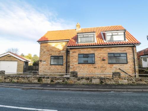 Hawsker House | Avon Croft Cottage