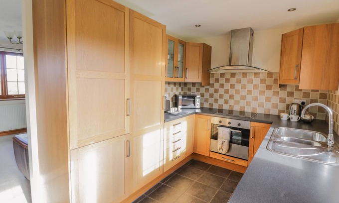 Ardens Grafton Cottage | AVON VIEW, family friendly in Welford-On-Avon