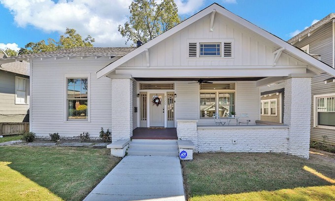Forest Park House | Avondale Charmer-Comfort & Style