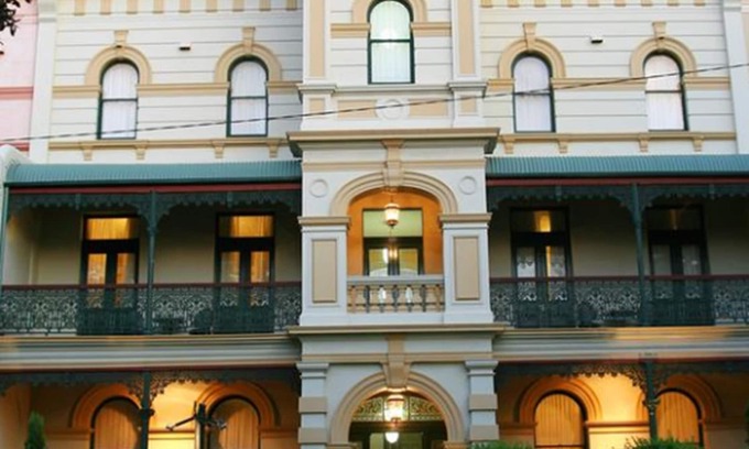 Randwick House | Avonmore on the Park Boutique Hotel