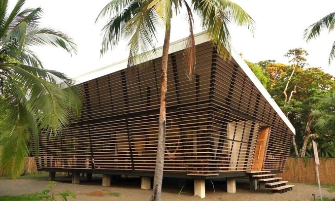 Savegre Villa | Award winning No Footprint House at Matapalo Beach with small pool