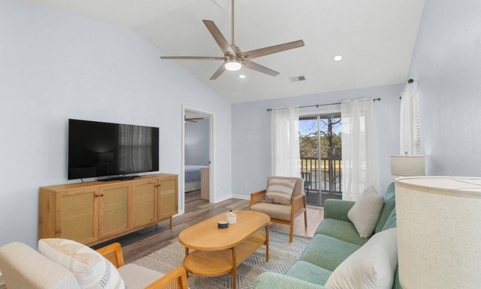 Pawleys Island Villa | Award-Winning True Blue Golf Course Community