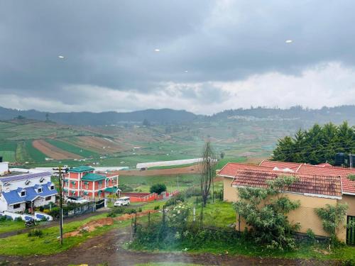 Ooty Apartment | Away From Home - 8 - HomeStay, Entire 2 BHK Villa