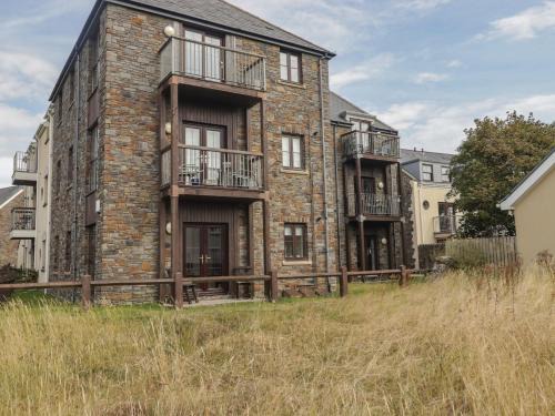Burry Port Apartment | Awel y Môr