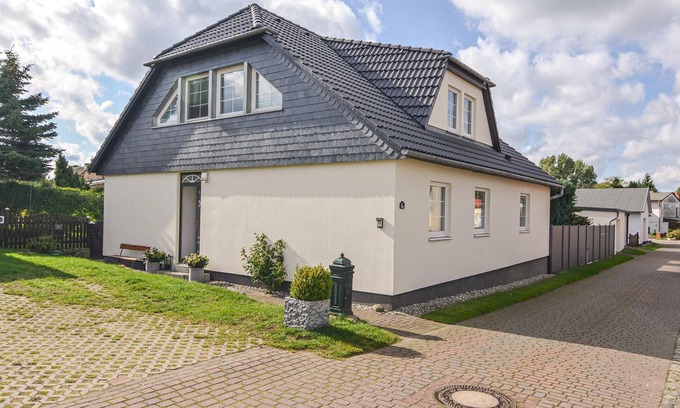 Wusterhusen Apartment | Awesome apartment in Wusterhusen
