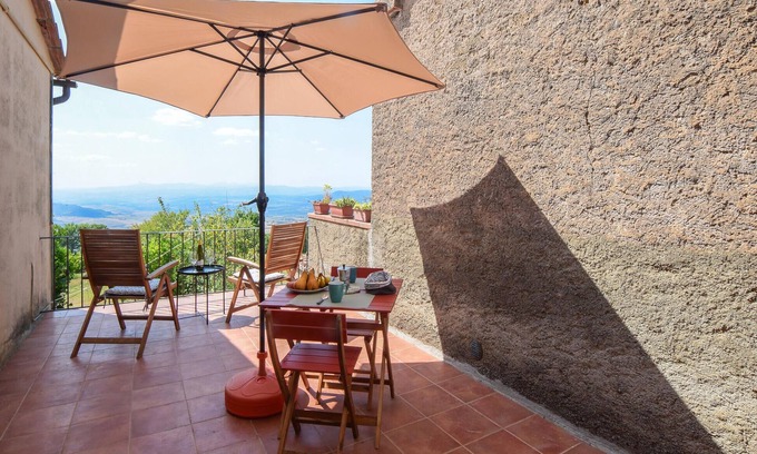 Seggiano Apartment | Awesome apartment in Seggiano