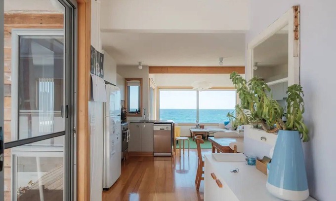 Bicheno Apartment | AWESOME Beach House Bicheno
