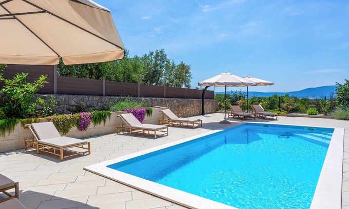 Nenadici House | Awesome home in Bajcici with WiFi