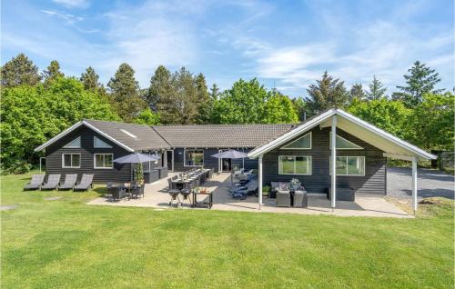 Blavand House | Awesome Home In Blåvand With Sauna