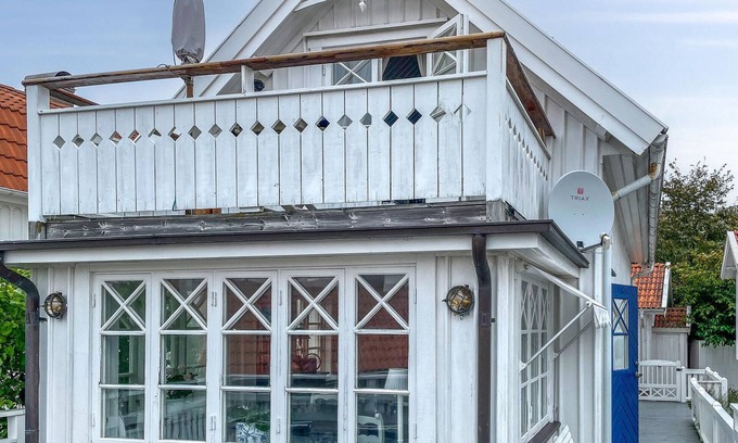 Kyrkesund House | Awesome home in Kyrkesund with WiFi