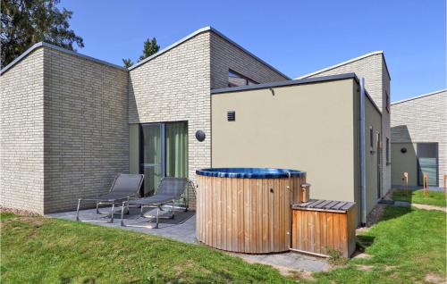 Lembruch House | Awesome Home In Lembruchdümmer See