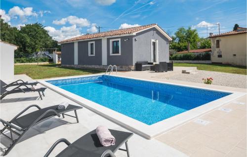 Rapavel House | Awesome Home In Malisi With Kitchen