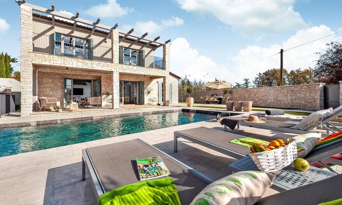 Matohanci House | Awesome home in Matuhanci with sauna