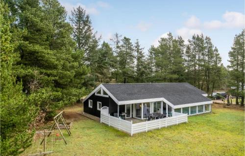 Houstrup House | Awesome Home In Nørre Nebel With Sauna