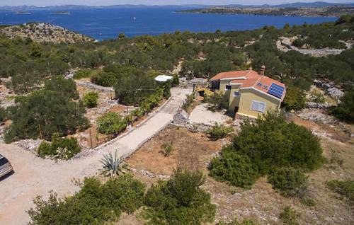 Island Dugi Otok House | Awesome Home In Sali With Wifi