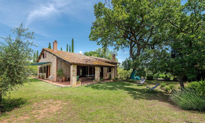 Massa Marittima House | Awesome home in Massa Marittima GR