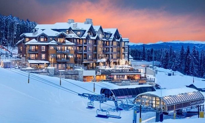 Breckenridge Resort | Awesome new resort at base of Peak 8 at Breckenridge.