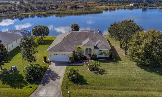 Englewood East Villa | Awesome Retreat