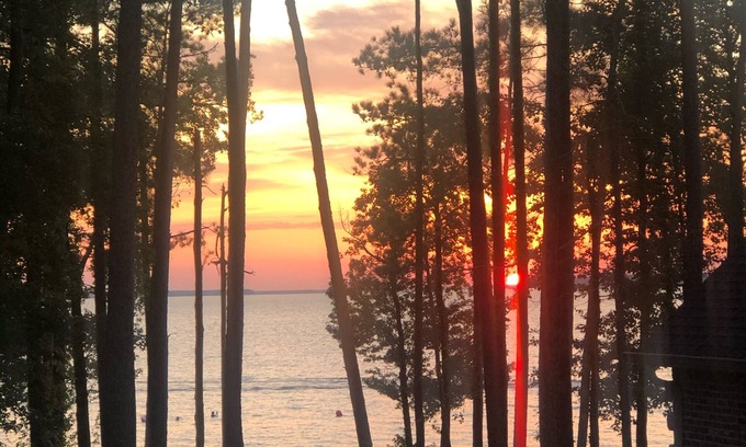 Brookeland House | Awesome Waterfront LakeHouse on Sam Rayburn Lake, 4 Bedrooms, 3 Baths, Sleeps 12