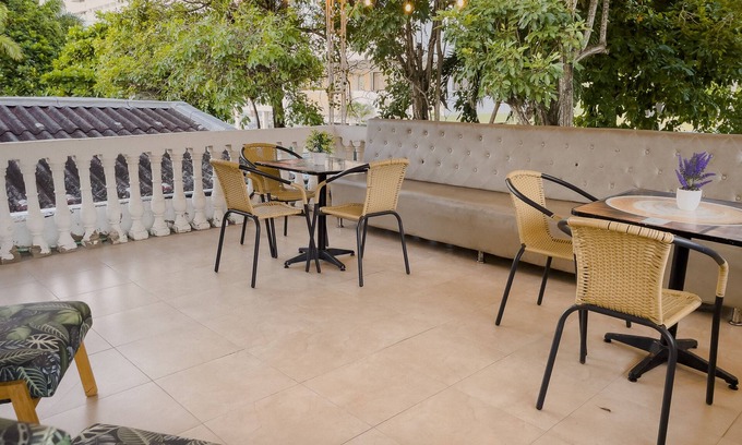 Urbanizacion Eliana Hotel | Ayenda Soft Vanilla House Boutique